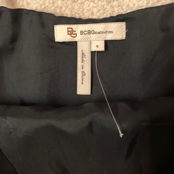 Form Fitting Cocktail Dress - Picture 3 of 3